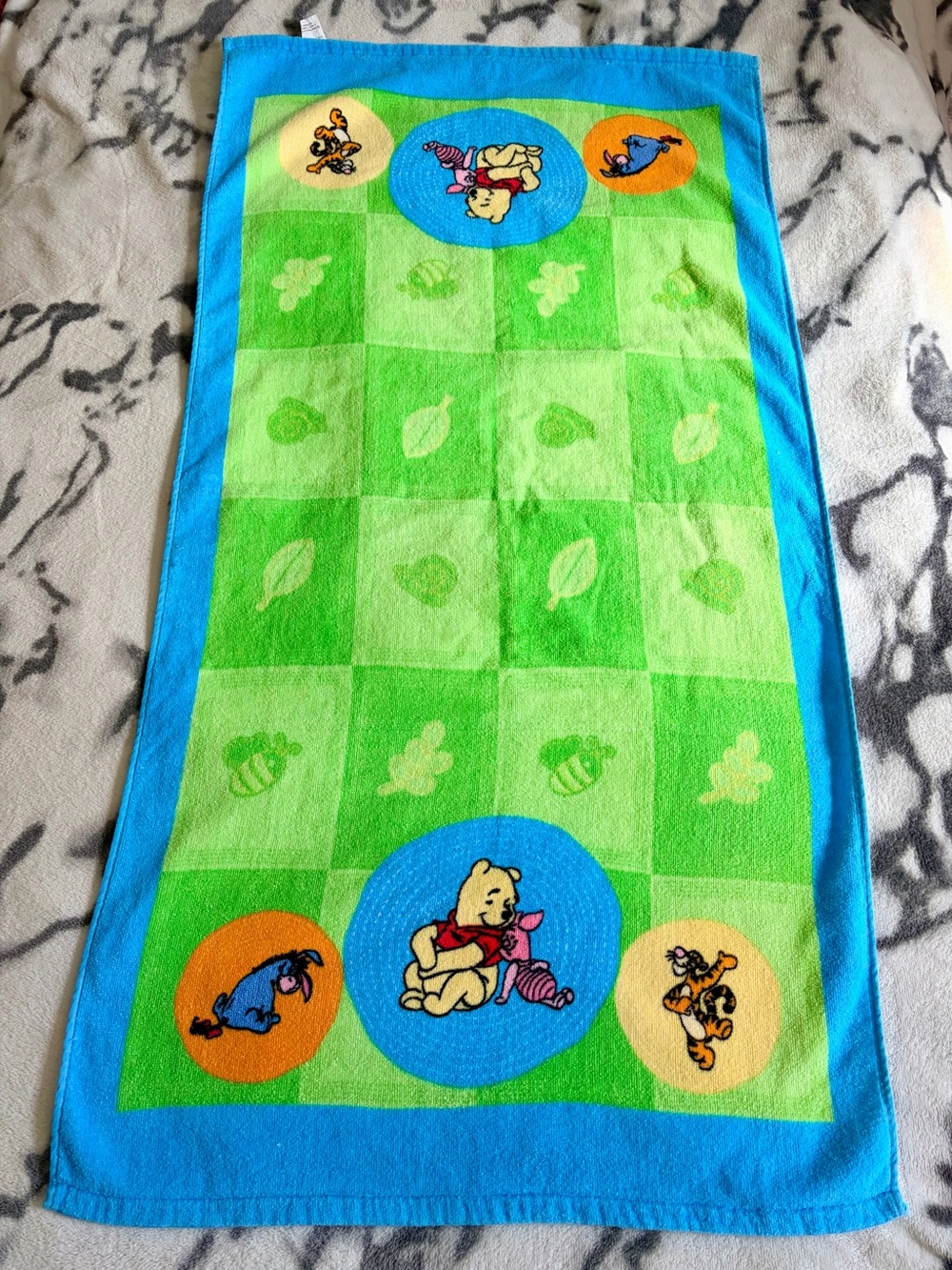 Y2K Disney’s Winnie the Pooh 100% Cotton Kids Bath Towel - Size - 42.5” x 22”